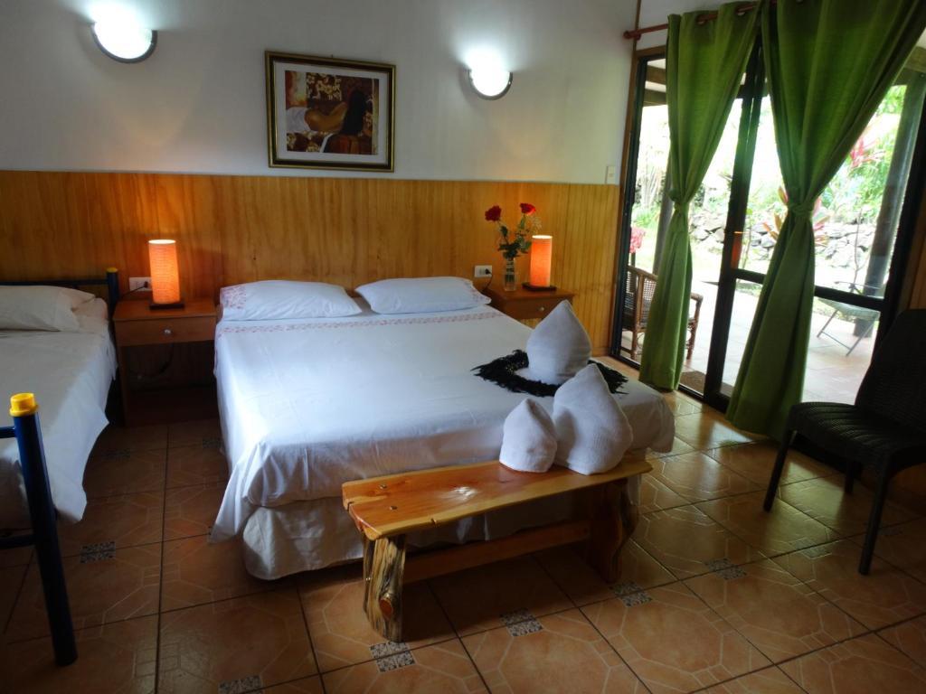 Hotel Atavai Hanga Roa Exterior photo